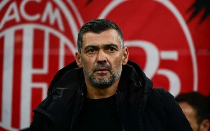 خسارة كلاسيكو السعودية.. مدرب الاتحاد يهاجم التحكيم ويتجاهل الحديث عن أزمة بنزيما